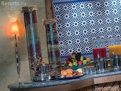 Courtyard by Marriott 9